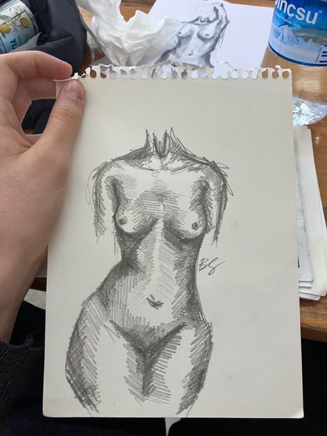 Women Atonamy Drawing, Body Art Ideas Drawing, Toned Body Drawing, Womens Body Drawing Sketches, Human Body Drawing Aesthetic, Drawing Of Girls Bodies, Drawing Of Women Body, Nude Drawing References Female Pose Easy, Woman Body Anatomy Drawing