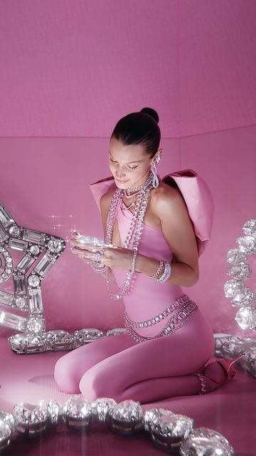 Swarovski Bella Hadid, Diamond Photoshoot, Swarovski Objects, Roberto Bravo, Giovanna Battaglia Engelbert, Photo Wall Display, Cocktail Videos, Jewelry Product Shots, Packing Hacks Clothes