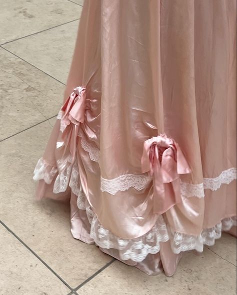 Pink Gowns Dresses, Pink Regency Aesthetic, Vintage Pink Outfits, Girly Style Aesthetic, Rose Pink Aesthetic, Pink Princess Aesthetic, Bridgerton Aesthetic, Once Upon A Broken, Pink Icons