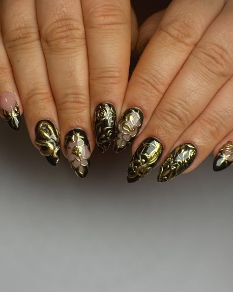 Maleficent Inspired Nails, League Of Legends Nails, Mulan Nails, Game Of Thrones Nails, Bookish Nails, Isolated Chrome, Arcane Nails, Wolverine Nails, Hamilton Nails