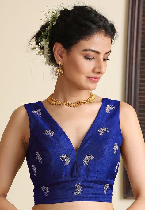 Art Silk Blouse Designs, Sleeveless Blouse Silk Saree, Close Neck Sleeveless Blouse, Indian Silk Blouse Designs, Royal Blue Blouse Designs For Saree, Square Neck Blouse For Lehenga, Sleeveless Blouse For Set Saree, Blouse For Wedding For Women, Sleeveless Blouse Models