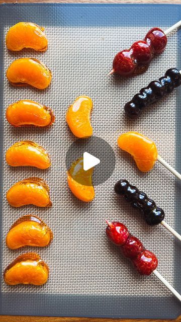 Caramel Decoration Ideas, Candy Coated Fruit, Sugar Coated Fruit, Sweet Salads, Jello With Fruit, Healthy Snack Choices, Carribean Food, Sugar Glass, Candy Videos