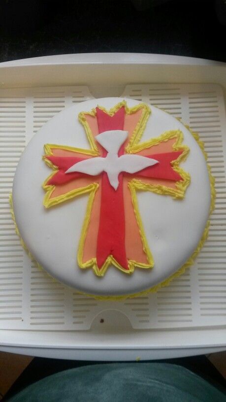 I like how the dove is coming down on this one,  good one for a confirmation cake.  Pentecost cake Confirmation Cakes Catholic, Catholic Feast Days, Confirmation Party, Religious Cakes, Confirmation Cakes, First Communion Cakes, Communion Cakes, Pentecost, Baptism Cake