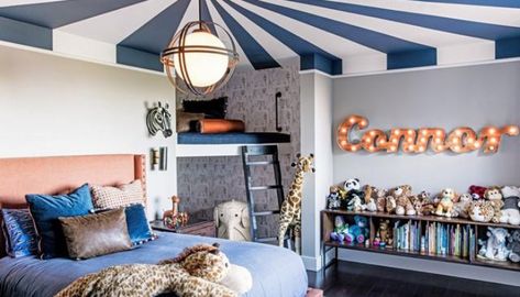 Dark Painted Ceiling, Playroom Paint Colors, Playroom Paint, Circus Room, Circus Nursery, Kids Rooms Shared, Stylish Room Decor, Mini Room, Mexico House