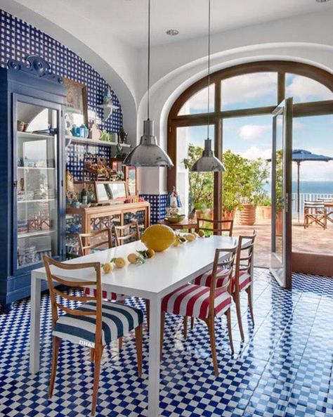 Sicilian Interior Design, Mediterranean Style Interior, Sorrento Hotel, Blue Interiors, Hotel Boutique, Design Hotel, Design Del Prodotto, Stunning Interiors, Travel Decor