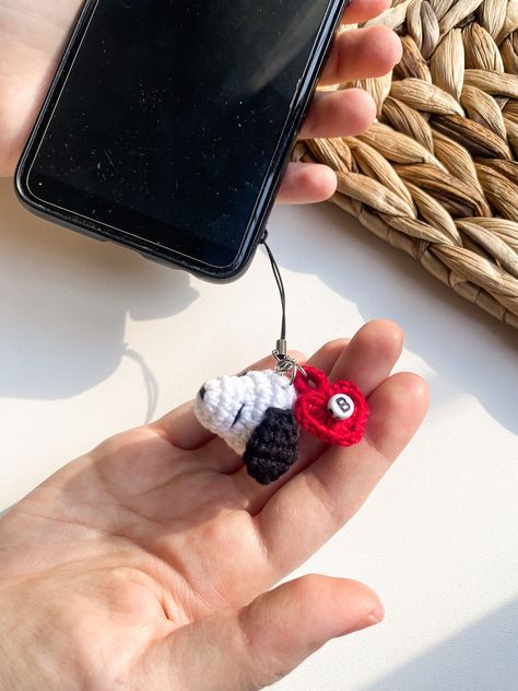 Crochet Phone Accessories, Crochet Phone Charm, Crochet Dog Keychain, Crochet Packaging, Crochet Phone Case, Gift Ideas Women, Best Friend Gift Ideas, Friend Gift Ideas, Crochet Keychains