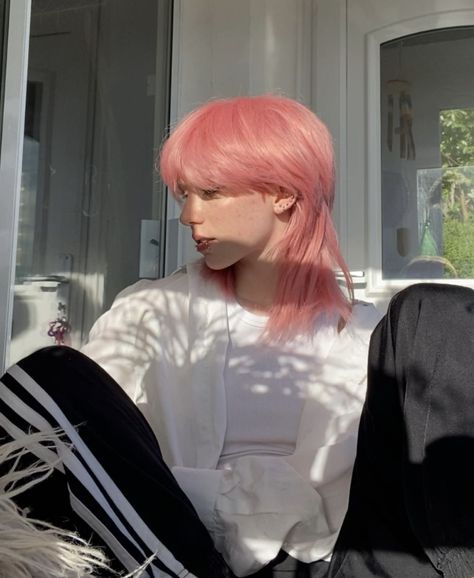 Pink Hair Guy, Cat Profile, G Photos, Bad Boy Aesthetic, Pink Hair, Hair Inspo, Hair Inspiration, Short Hair Styles, Hair Color