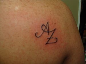 25 Amazing Z Letter Tattoo Designs and Ideas - Body Art Guru A To Z Tattoo, Initial Z Tattoo, Letter Z Tattoo Ideas, A And Z Letters Together Love, Letter Z Tattoo Design, Z Initial Tattoo, Z Tattoo Letter Design, Letter Z Tattoo, Text Tattoo Design