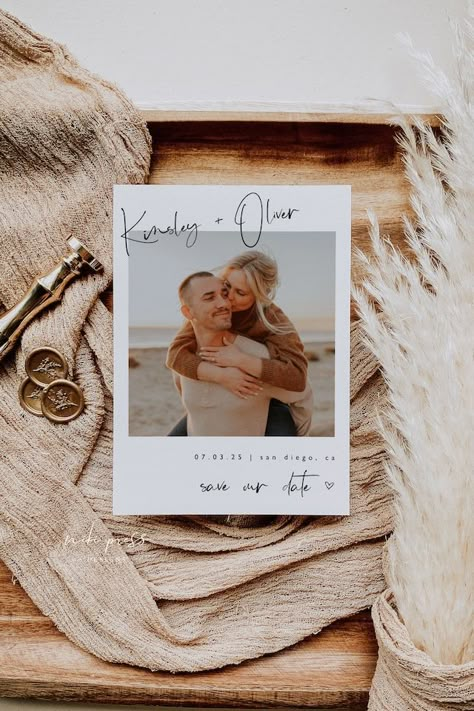 Polaroid Save The Date, Save The Date Boho, Save The Date Minimalist, Safe The Date, Boho Save The Date, Save The Date Pictures, Save The Date Modern, All Background, Minimalist Save The Date