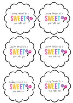 Welcome your students to the new school year by giving them a sweet treat! Simply attach this tag to your favourite candy. Happy Teaching! Diy Student Gifts, Student Welcome Gifts, Neutral Classroom, Student Gift Tags, Kids Giveaway, Classmates Gifts, School Giveaways, Teacher Holiday Gifts, Kindergarten Gifts