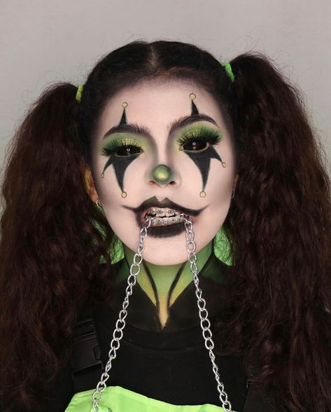 Jharna Bhagwani - 17 y.o 🌙 (@jharnabhagwani) added a photo to their Instagram account: “Swipe left for a surprise! 😆💚 • Follow me// @jharnabhagwani for more content like this🖤 •…” Green Makeup, Follow Me, Halloween, Makeup, Green, Hair, Instagram, Make Up