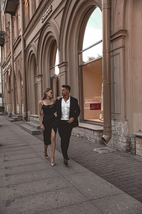 Couple In Suit And Dress, Couple With The Same Height Aesthetic, Black Suit Engagement Photos, Couple Photoshoot Fancy, Cocktail Party Couple Outfit, Engagement Pictures Black And White, Sophisticated Couple Photoshoot, Engagement Photoshoot Black Dress, Black Dress Elopement