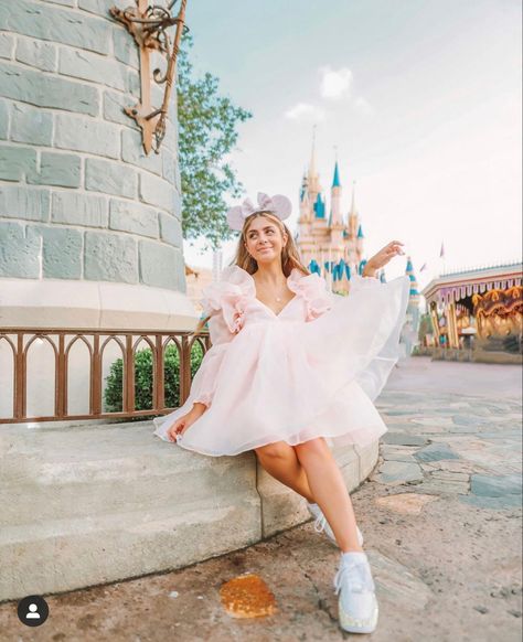 Selkie Dress, Disney World Birthday, Disney World Aesthetic, Disney Poses, Boo Bash, Disney Trip Outfits, Disney Honeymoon, Disney Florida, Cute Disney Outfits