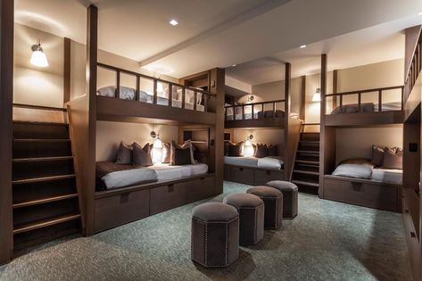 Bunk Room Ideas, Bunk Bed Rooms, Hostels Design, Bunk Beds Built In, Built In Bunks, Bunk Rooms, Bunk Bed Designs, Interior Design Per La Casa, Bunk Room