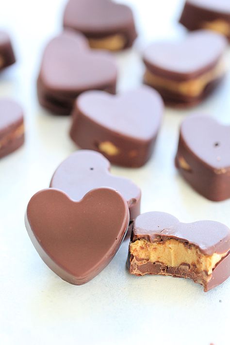 Peanut Butter Chocolate Hearts Recipe: Homemade Reeses Reese’s Hearts, Chocolate Molds Recipe, Chocolate Hearts Candy, Filled Candy, Chocolate Candy Recipes, Easy Valentines, Peanut Butter Candy, Six Sisters Stuff, Valentines Day Chocolates