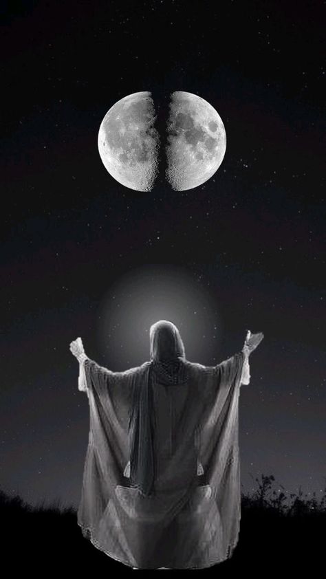 Splitting Of The Moon, Prophet Muhammad Image, Moon History, Muhammad Prophet, Ali Bin Abi Thalib Art, Beard Images, Beautiful Moon Pictures, Islamic Facts, Biblical Artwork