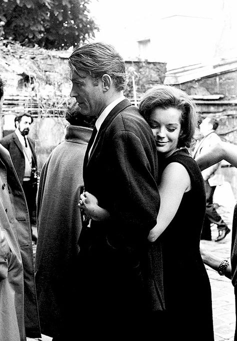 Katharine Hepburn Peter O'Toole Lauren Bacall Audrey Hepburn and her…: everyday_i_show — LiveJournal Gena Rowlands, Old Fashioned Love, Peter O'toole, Faye Dunaway, Septième Art, Vintage Couples, I Love Cinema, Katharine Hepburn, Black And White Photograph