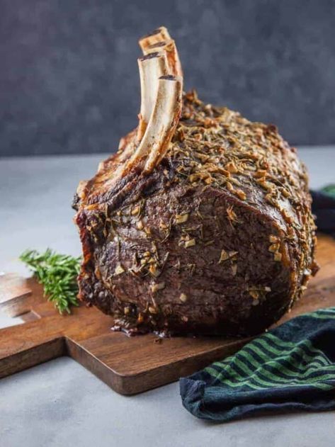 Memorable Standing Rib Roast - Sunday Supper Movement Ina Garten Prime Rib, Standing Rib Roast Recipe, Slow Roasted Prime Rib, Prime Rib Roast Recipe, Cooking Prime Rib, Boneless Ribs, Rib Roast Recipe, Holiday Roasts, Standing Rib Roast