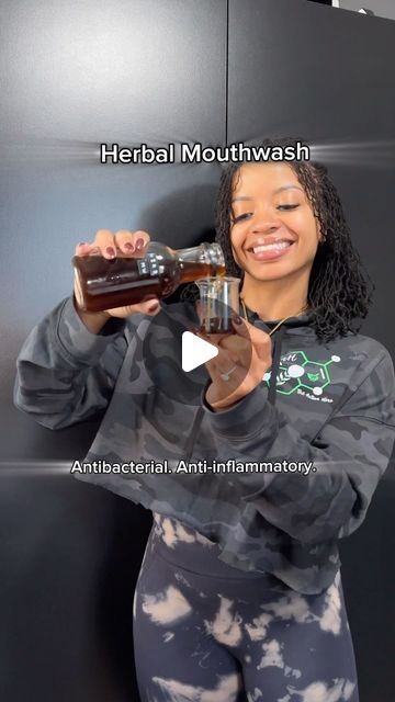 Aisha Hill, PhD, MS on Instagram: "Mouthwash minus❌ harmful ingredients! Saying NO ❌ to cavities & veneers❗️ 🌻Calendula: Soothing properties (flavonoids, triterpenoids) to calm sensitive gums. 🍃Peppermint: Freshness and natural breath sweetening (menthol). 🍃Cloves: Antibacterial power (eugenol) for a healthy mouth. 🍃Chamomile: Anti-inflammatory goodness (chamazulene) for overall oral wellness. 🍃Sage: Promotes gum health and overall oral hygiene. 🦷✨ Add a few drops of tea tree oil for that extra kick! Each herb plays a crucial role, with bioactive compounds like menthol, eugenol, and chamazulene working wonders for your teeth and gums. 🌱💧 Ready to try it? Here’s your recipe for a dazzling smile: -Equal parts of each herb -Steep in hot water -Add a few drops of tea tree oil Your simp Inflammed Gums, Remineralizing Mouthwash, Remedies For Dry Mouth, Healthy Mouth, Dry Mouth, Gum Care, Gum Health, Peppermint Tea, Saying No