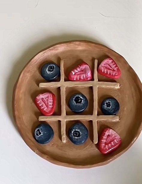 Creative Clay Ideas Diy Projects, Cute Clay Projects Simple, Tic Tac Toe Clay Ideas, Tic Tac Toe Board Clay Ideas, Tiktaktoe Board Clay, Clay Crafts Tic Tac Toe, Tiktaktoe Clay, Clay Ideas Tic Tac Toe, Toc Tac Toe Clay