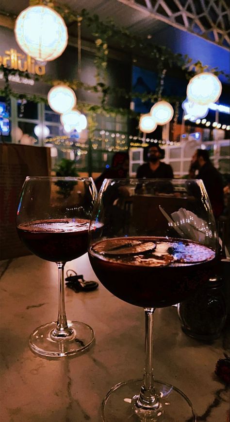 Date Night Restaurant Pictures, Wine Date Night Aesthetic, Wine And Dine Aesthetic Night, Dinner Night Aesthetic, Night Dinner Aesthetic, Liquor Snapchat, Couples Date Night Aesthetic, Date Night Couple, Wine Date