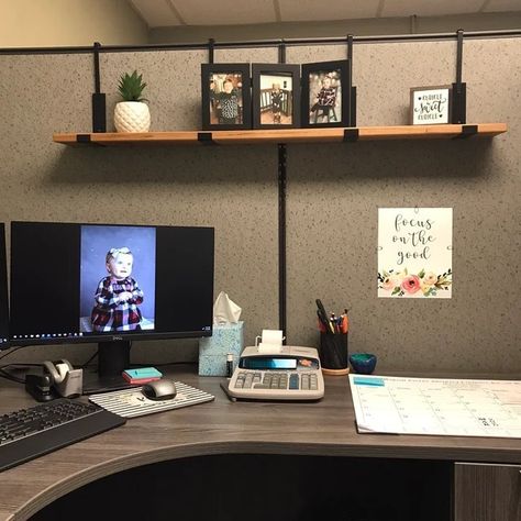 Decorate Office Cubicle, Cubicle Decor Office Work Spaces, Diy Cubicle Decor, Cubicle Decorating Ideas, Office Cubical Decor, Office Desk Decor For Work Cubicle, Office Cubicle Decorating Ideas, Cubicle Wall Decor, Cubicle Decor Ideas