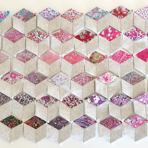 Diamond Patchwork Patterns, Epp Diamonds, Tumbling Blocks Quilt, Lone Star Quilts, Lone Star Quilt, Tumbling Blocks, English Paper Piecing Quilts, Paper Piecing Quilts, Baby Blocks