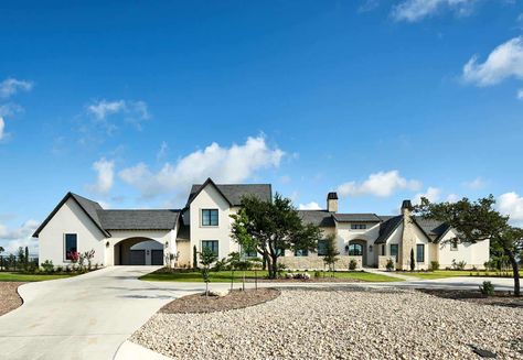 Stunning French country home in Texas with a modern twist Transitional French Country, Outdoor Amenities, French Colonial Style, Stucco Colors, Transitional Exterior, New Braunfels Texas, French Country House Plans, French Country Home, Kitchen Island Decor