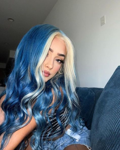 Blue With Blonde Highlights, Blue Hair Two Tone, Navy Blue And Blonde Hair, Cool Tone Blue Hair, Blue Hair With Blonde, Dark Blue And Blonde Hair, Blue Hair With Highlights, Blond And Blue Hair, Blue And Blonde Hair