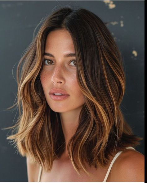 Dark Hair Honey Highlights, Warm Brunette Highlights, Brown Balayage Lob, Contouring Hair, Brown Mid Length Hair, Carmel Hair Color, Warm Brown Hair, Honey Hair Color, Hair Color Light Brown