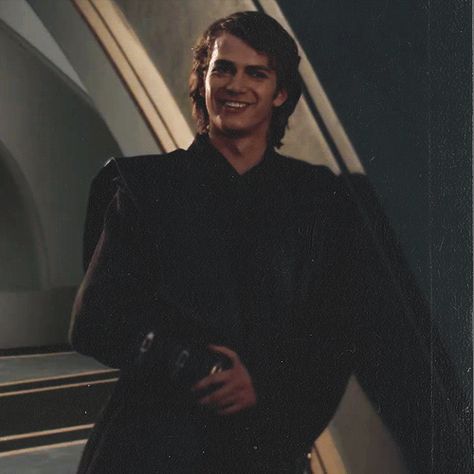 Star Wars Meme, Maxon Schreave, Anakin Vader, Star Wars Gif, Anakin And Padme, Star Wars Anakin, Star Wars Men, Hayden Christensen, Star Wars Pictures