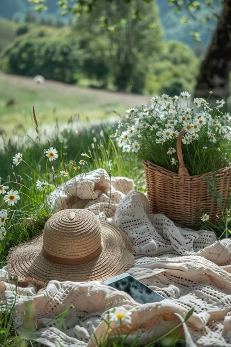 Soft Crochet Blanket, Soft Cottagecore Aesthetic, Cozy Setup, Cottagecore Picnic, It’s A Wonderful Life, Picnic Inspiration, Garden Picnic, Soft Crochet, Romantic Picnics