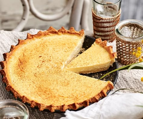 Custard Tart Recipe, Custard Dessert Recipes, How To Make Custard, Custard Tarts Recipe, Easy Custard, British Recipes, Baked Custard, Custard Desserts, Custard Powder