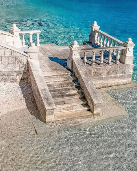 This elegant staircase that leads directly into the sea. Artatore, Croatia Jeddah, Atlantis, Croatia, Places To See, Beautiful Places, Places To Go, Greece, The Sea, Stairs