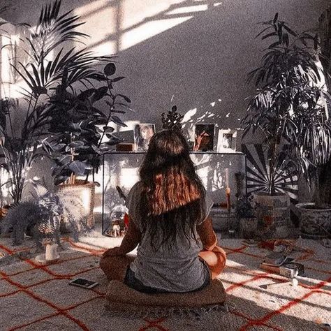 24 Types Of Meditation You Should Consider Trying | Tea & Rosemary Meditation Space Aesthetic, Sacred Space Aesthetic, Meditating Vision Board, Meditation For Vision Board, Vision Board Ideas Meditation, 2024 Vision Board Meditation, Meditation And Journaling Aesthetic, Meditation Mood Board, Meditation Girl Aesthetic