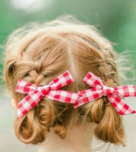 Hairstyles School, Beautiful Hairstyles, Easy Braids, Vintage Americana, Mini Bows, Long Hair Girl, Red Gingham, Hair Strand, Different Hairstyles