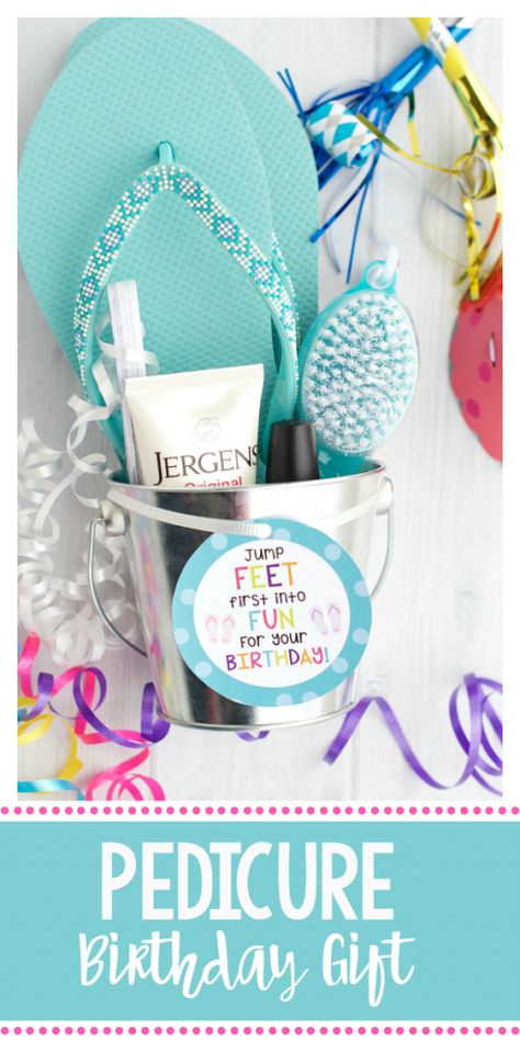 Pedicure Gift Basket, Movie Night Gift, Boyfriend Gift Basket, Birthday Gift Tags, Creative Birthday Gifts, Birthday Gift Baskets, Cute Birthday Gift, Golden Doodle, Cadeau Diy