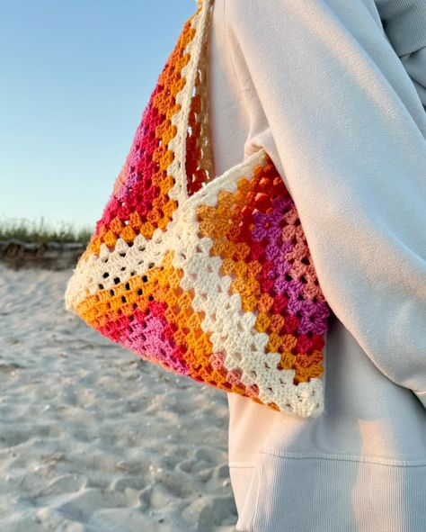 🩷🧡💛 SUNSET TOTE - $52 Bag Crochet, Crochet Projects, Knitting, Crochet, On Instagram, Quick Saves, Instagram