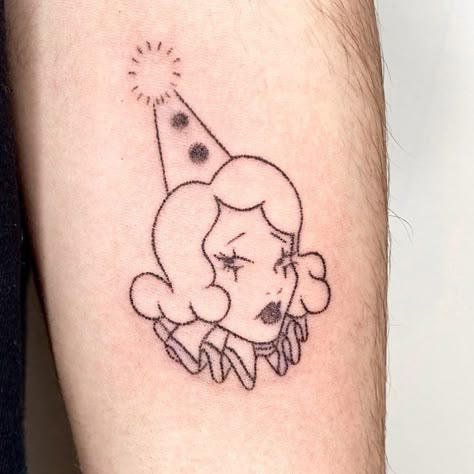 SOFIRE TATTOO on Instagram: “Lil sad clown for the lovely Henry 🎪 Now taking bookings in MAY //email sofire94@gmail.com to book in” Baby Clown Tattoo, Clown Tattoo Stencil, Clown Tattoo Cute, Clown Tattoo Simple, Vintage Clown Tattoo, King Of The Hill Tattoo, Small Clown Tattoo, Comedy Tattoo, Tattoos Clown