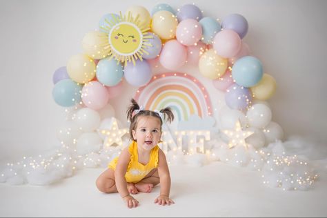 Rainbow Cake Smash Photoshoot, Sunshine Photoshoot, Sunshine Birthday Cakes, Twin Birthday Cakes, Space Party Decorations, Baby First Birthday Themes, Cake Smash Theme, Baby Birthday Photoshoot, Birthday Decorations At Home