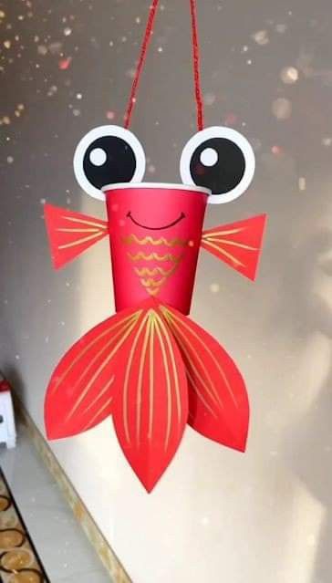 Origami Garden, Craft Gift Ideas, Paper Flowers Tutorial, Lantern Crafts, Summer Arts And Crafts, New Year Diy, Lantern Craft, Chinese Crafts, Chinese New Year Crafts