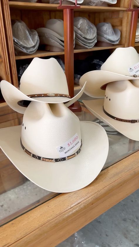 matthieutardan on Instagram: ¿Ya tienes tu Sombrero para esta Semana Santa? ☀️ Encuentra tu favorito y personalízalo a tu gusto 👒🪡 Contamos con envíos nacionales e… Texas Cowboys, Houston City, Country Hats, Cowboy Hats, Houston, Cowboy, Texas, Hats, On Instagram