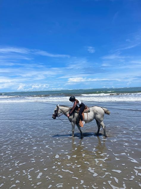 Riding horses on the beach in Costa Rica #horses #beach #costarica #ridinghorse #horsesofinstagram #horseriding #costa #travel #aesthetic #pretty Costa Rica Horseback Riding, Riding Horses On The Beach, Horses Beach, Horses On The Beach, Sister Trip, Aesthetic Pretty, Costa Rica Travel, Horseback Riding, Travel Aesthetic