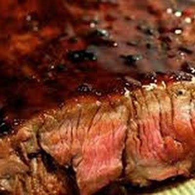 Applebee's Bourbon Street Steak Recipe - Key Ingredient Bourbon Street Steak, Bourbon Steak, Marinated Flank Steak, Flank Steak Recipes, Perfect Steak, Steak Marinade, Bourbon Street, Skirt Steak, Flank Steak