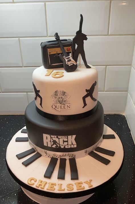 Freddie Mercury Cake Birthday, Queen Band Birthday Cake, Queen Band Themed Birthday Party, Queen Band Cake, Freddie Mercury Cake, Queen Birthday Cake, Freddie Mercury Birthday, Festa Rock Roll, Queens Birthday Cake