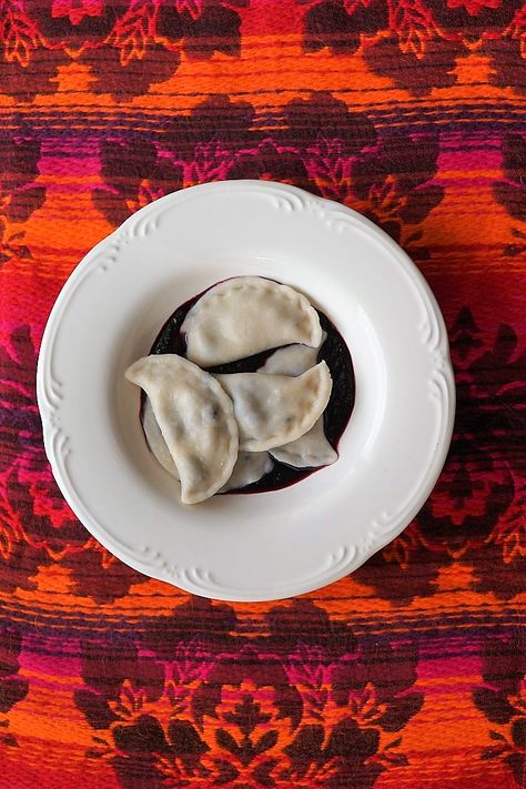 Fruit Pierogi Recipe, Sweet Pierogi Recipe, Blueberry Pierogi, Farmer Cheese Pierogi Recipe, Unique Pierogi Filling, Pierogi Recipe, Blueberry Sauce, Popular Desserts, Wild Blueberries