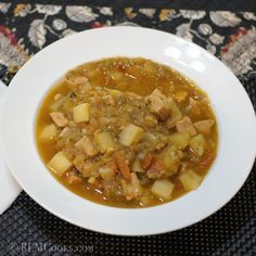 Green Chilli Stew, Mexican Green Chili, Chili Stew Recipe, Green Chili Pork Stew, Hatch Green Chili Recipe, Green Chili Soup, Hatch Chili Recipes, Green Chili Stew, New Mexico Green Chile