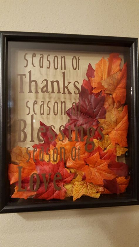 Thanksgiving Shadow Box Ideas, Holiday Shadow Box Ideas, Fall Shadow Box Ideas Diy, Grinch Shadow Box Ideas, Fall Shadow Box Ideas, Halloween Shadow Box Ideas, Shadow Boxes Ideas, Halloween Shadow Box, Diy Shadow Box