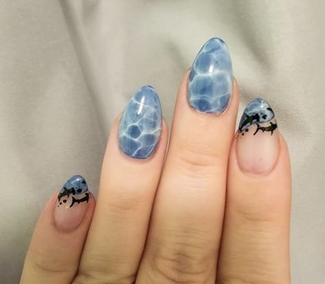 Lake Inspired Nails, Ocean Themed Nails Easy, Nails With Turtle Design, Stingray Nail Art, Sea Animal Nails Designs, Sea Life Nail Art, Cute Shark Nails, Water Looking Nails, Sting Ray Nails