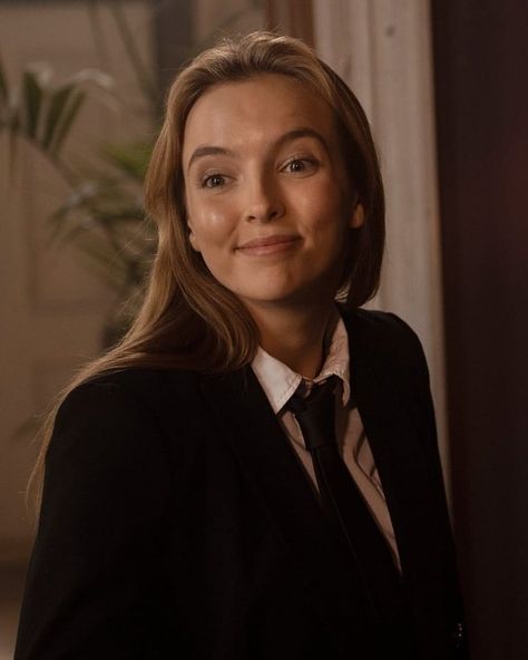 Villanelle’s back to her ‘A’ game Hannah Simone, Sarah Drew, Arizona Robbins, Abigail Spencer, Eric Dane, Jesse Williams, Prom Inspiration, Lauren German, Sandra Oh